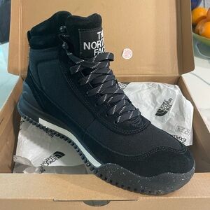 North Face Back to Berkeley III hiking shoes, Size 10.5, New in Box!